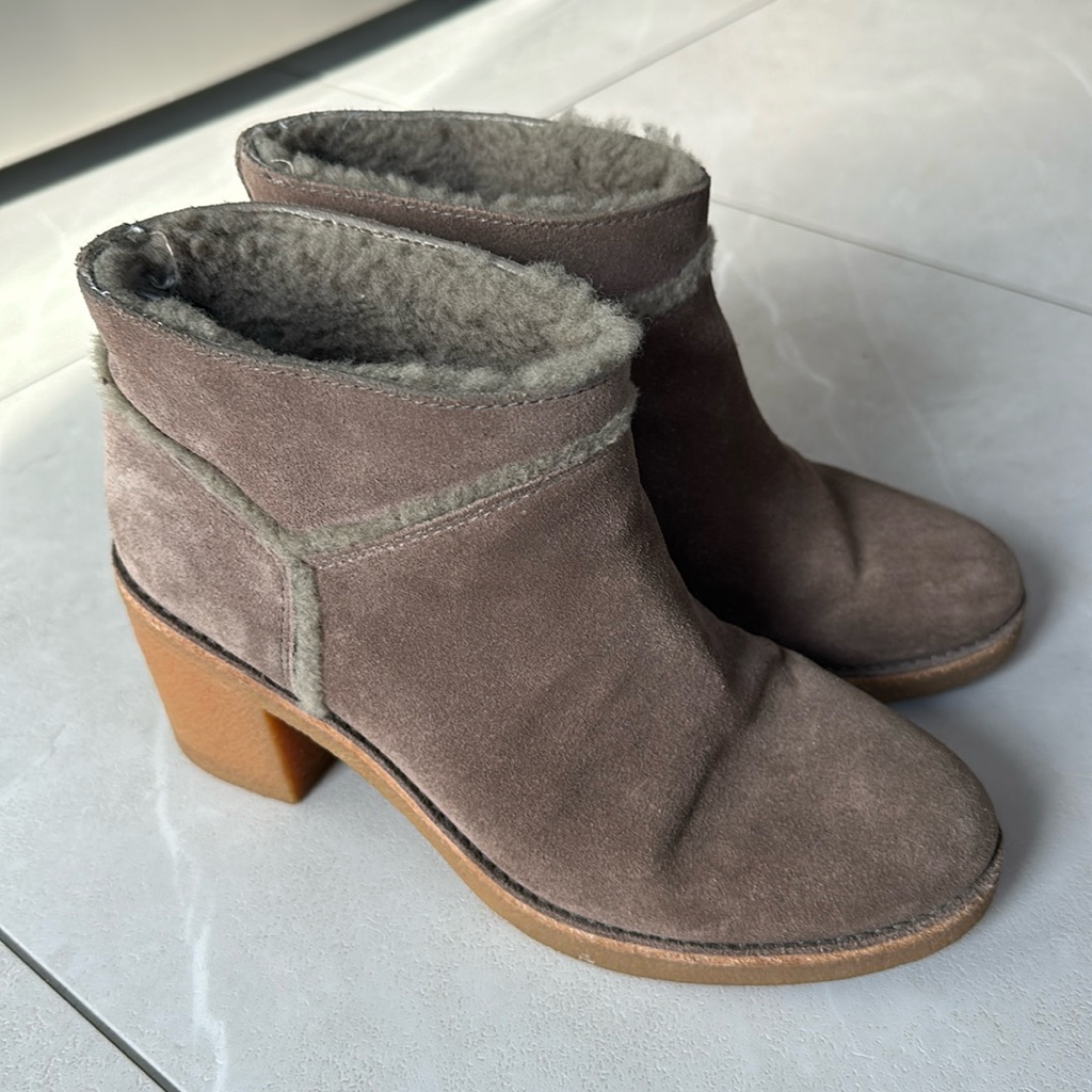 Ugg Kasen Boots